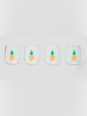 NWT plastic stemless pineapple wine glasses (8 total)